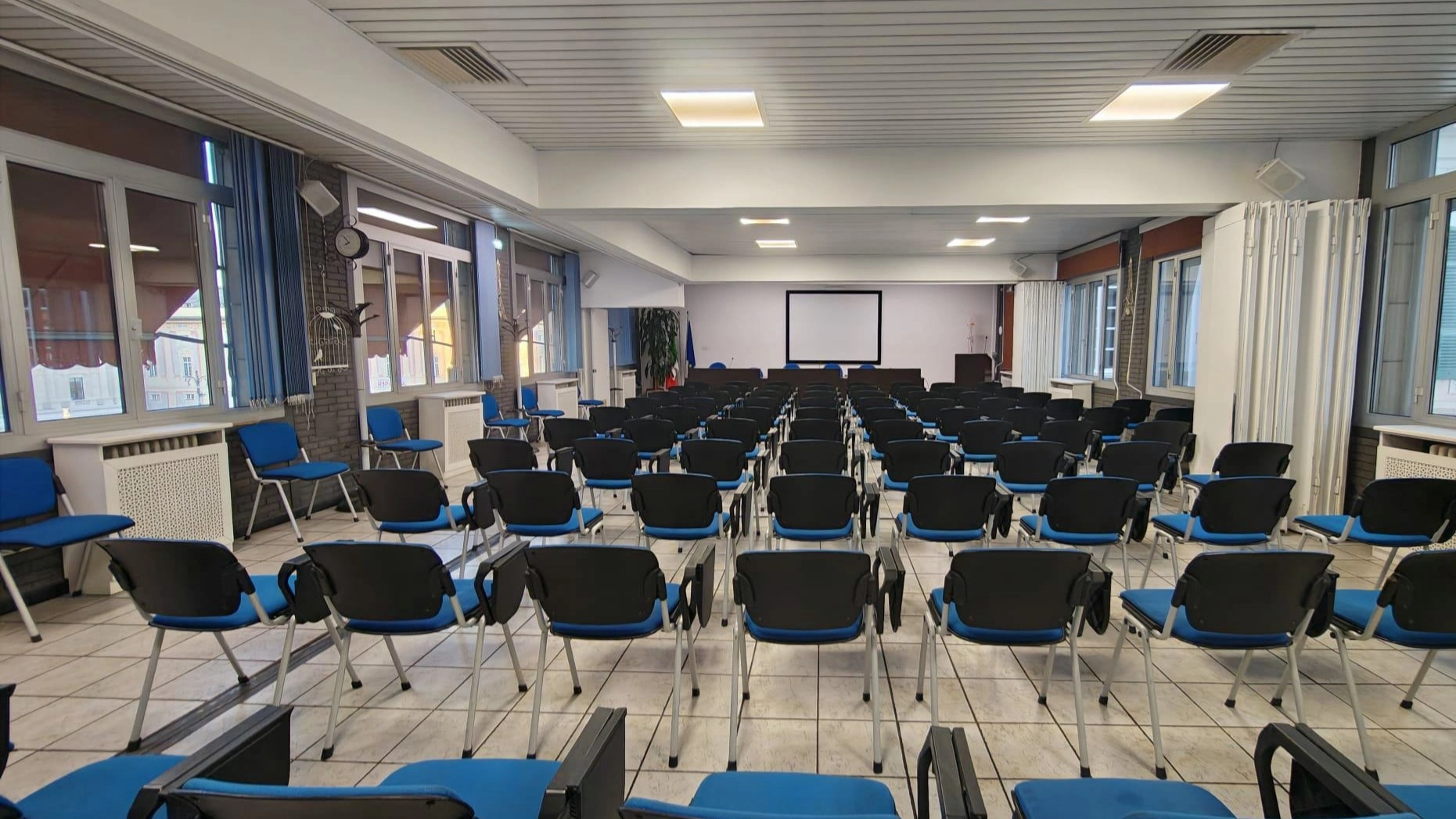 Sala Sala Convegni – Affitto sala congressi a Genova centro